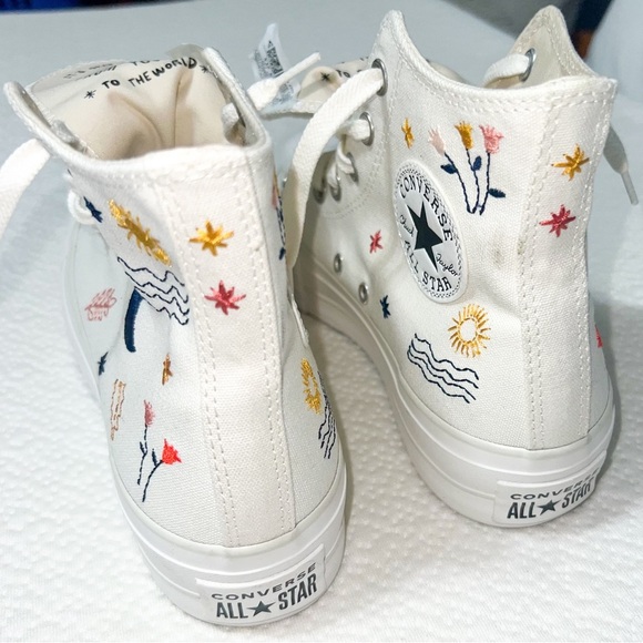 Converse Chuck Taylor All Star Lift Platform ‘It’s Okay To Wonder’ | 8 - Picture 2 of 13